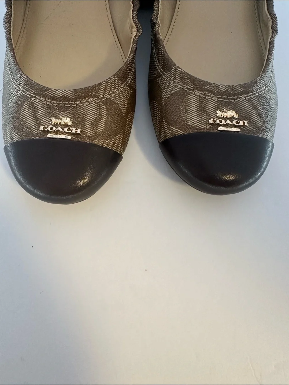 Coach Amelia Signature Canvas Ballet Flats Brown Leather Cap Toe Shoes Size 7.5B